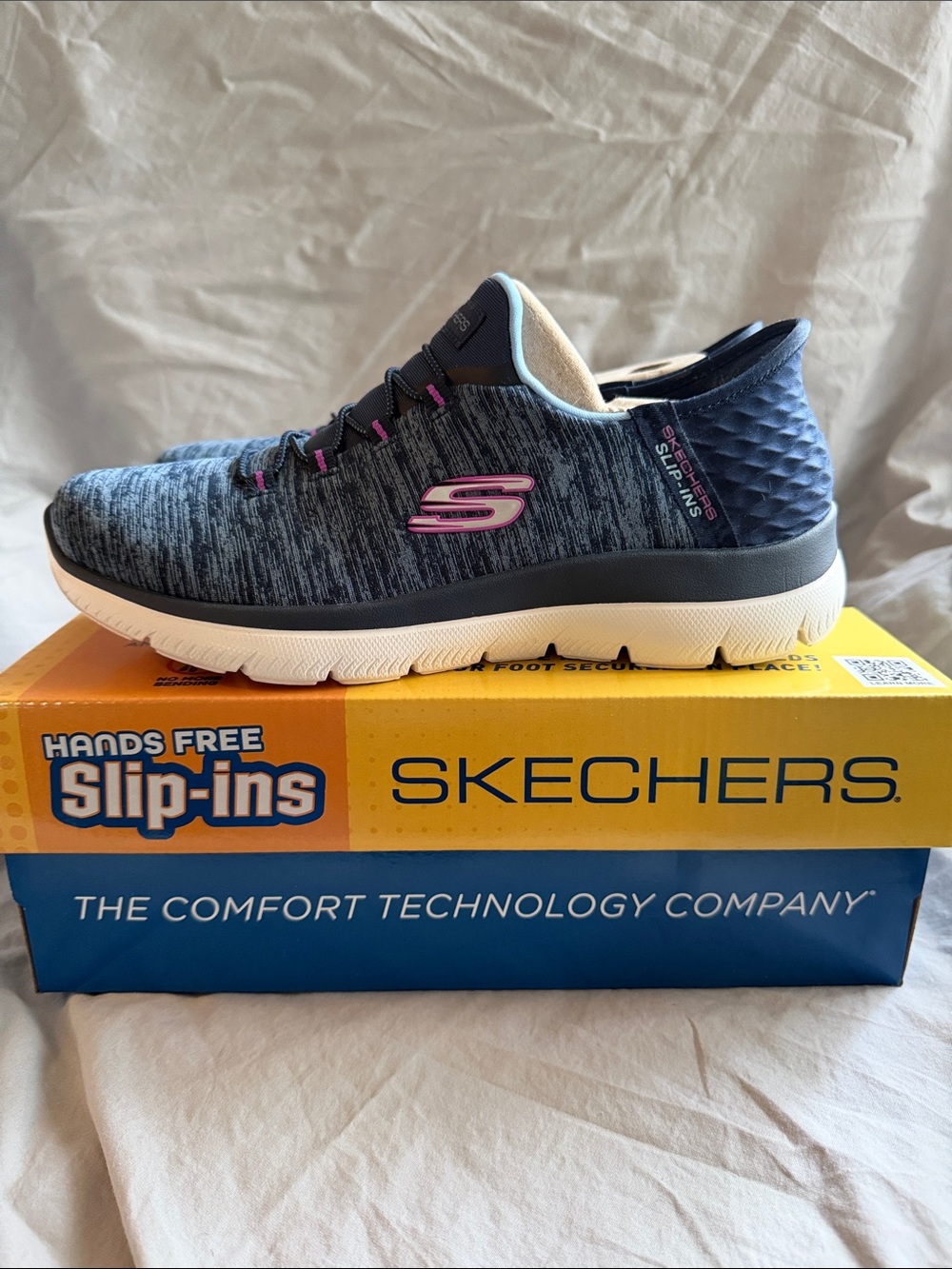 Skechers Women's Dazzling Haze Navy/Purple Slip-Ins - Size 7.5